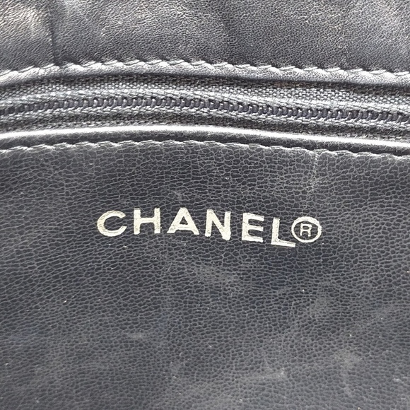 Chanel Black Lamb Skin Tote - Picture 6 of 10